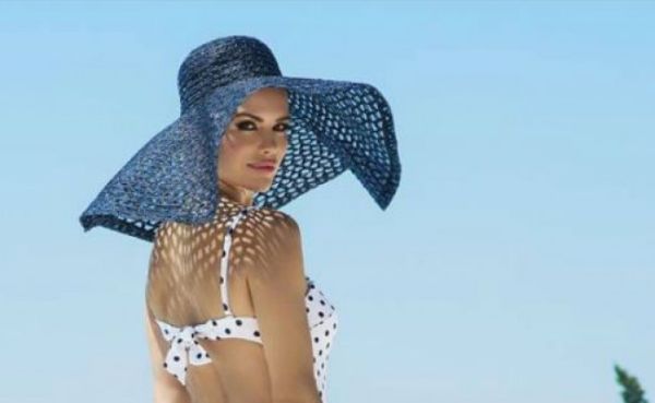Fotografija severina novo gole Pogledajte skroz
