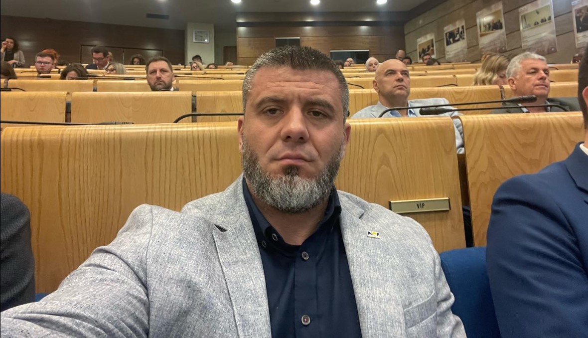 Salko Zildžić priznao krivnju, dobit će godinu dana kućnog pritvora Salko Zildžić priznao krivnju, dobit će godinu dana kućnog pritvora