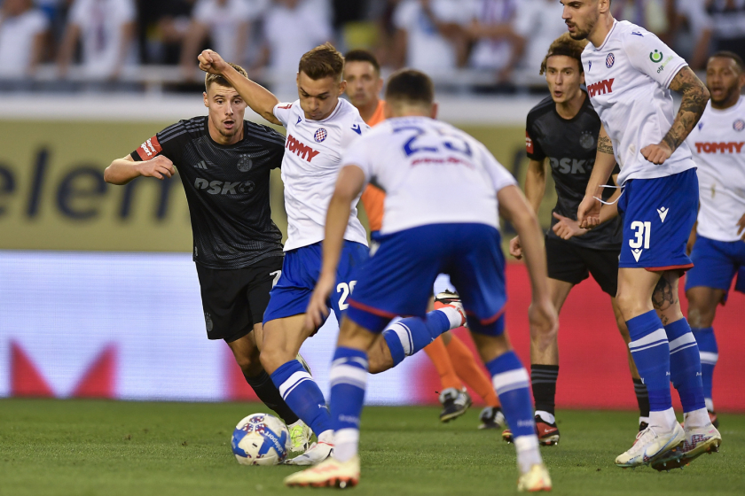 Spektakl na Poljudu: Hajduk slavio protiv Dinama pred 34.000 navijača Spektakl na Poljudu: Hajduk slavio protiv Dinama pred 34.000 navijača